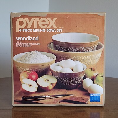 Vintage NOS Pyrex Woodland 4pc Mixing Bowl Set Sealed  400-6 S