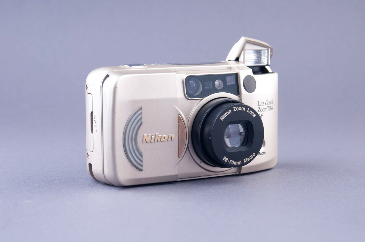 Nikon Lite Touch Zoom 70WS フィルムカメラ✨完動美品✨ Nikon Lite•Touch Zoom 70Ws フィルムカメラ