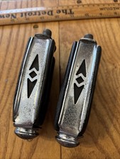 Vintage Schwinn Large Cap Bow Pedals K10422 Corvette Jaguar Etc
