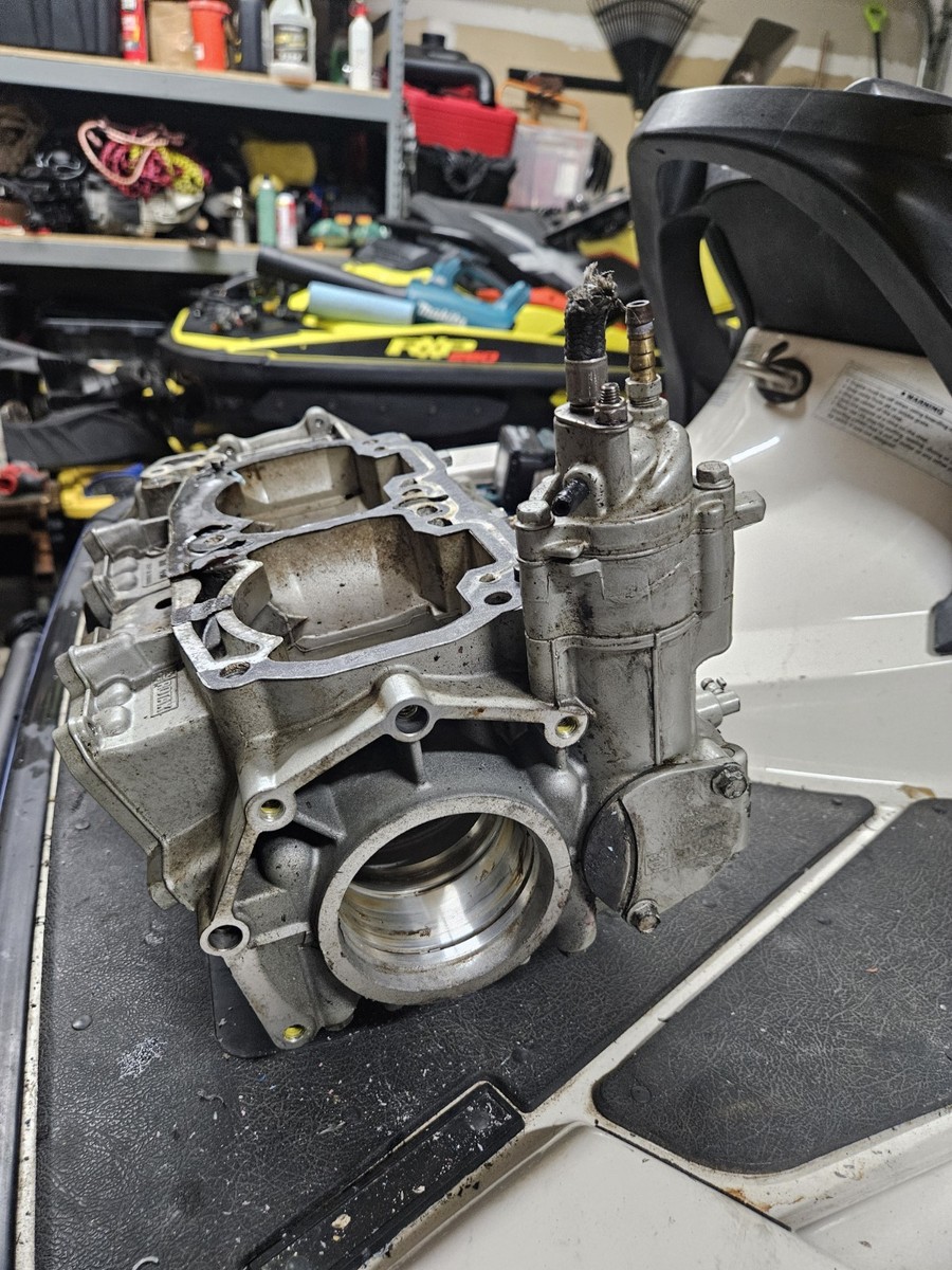 2002-2007 SEADOO GTX DI 951 ENGINE CASES CRANKCASE XP LRV DI #2 | eBay