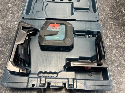 BOSCH GLL100-40G Green Cross-Line Laser, Self-Leveling