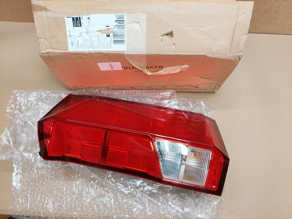 VW Crafter Rear Right Side Tail Light Lamp 7C0945096J 2017-on Genuine NEW - Image 3 of 4