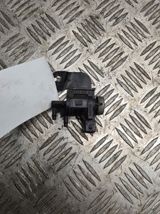 Volkswagen Golf IV 2002 Diesel Turbolader Druckwandler Magnetventil DRA16379