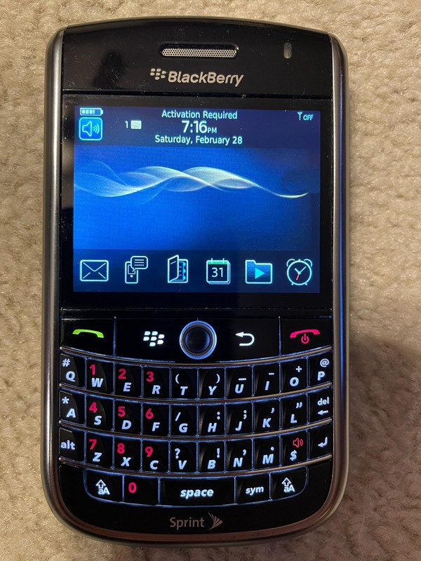 Blackberry Tour 9630 Sprint -Black Cell Phone + extra battery