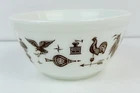 Pyrex Vintage Early American Mixing Bowl #402 1 1/2 qt White Brown