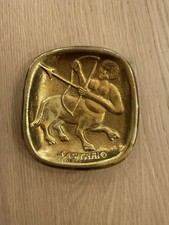 Messing Schale mit Reliefmotiv Zentaur/Sch&uuml;tze (Sagittario), Motiv Mensch