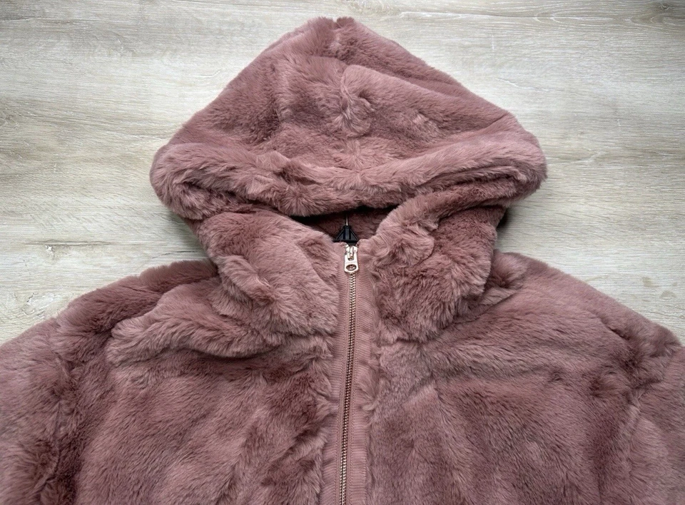 全新带标签 Lucky Brand 女式夹克粉色 M 柔软人造毛皮连帽抽绳 — 第 2/4 张图片