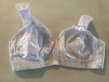 Playtex Womens 18 Hour Ultimate Shoulder Comfort Wireless Bra 4693 Size 38C NWOT