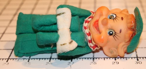 Vintage Christmas Knee Hugger Pixie Elf (missing hat) - Picture 6 of 7