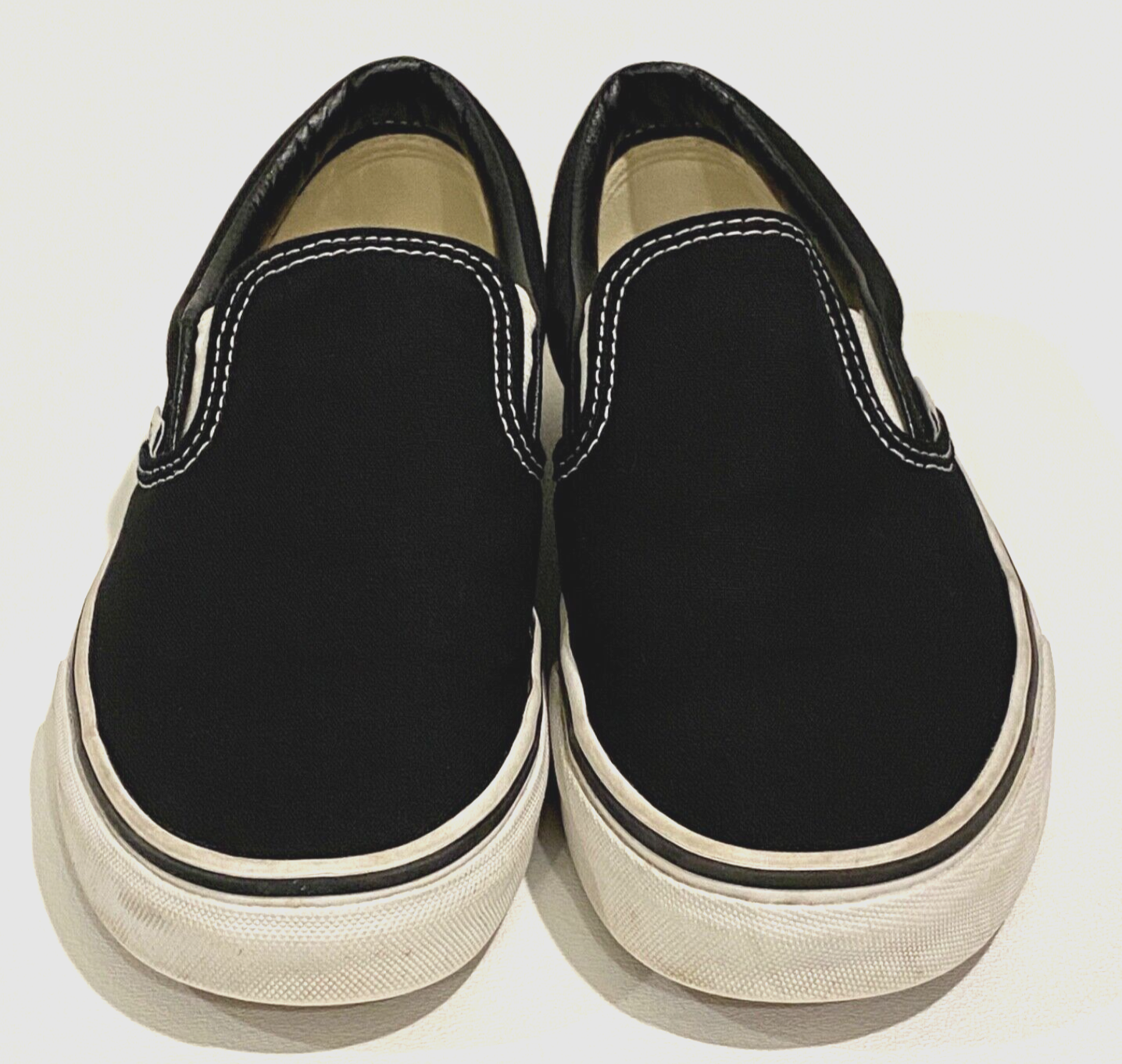 Vans Classic Slip-On Skate Shoe Black Mens 6.5 Womens 8-image
