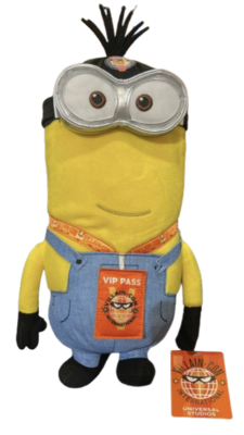 Universal Studios Despicable Me 4 Villain-Con Tim Minion
