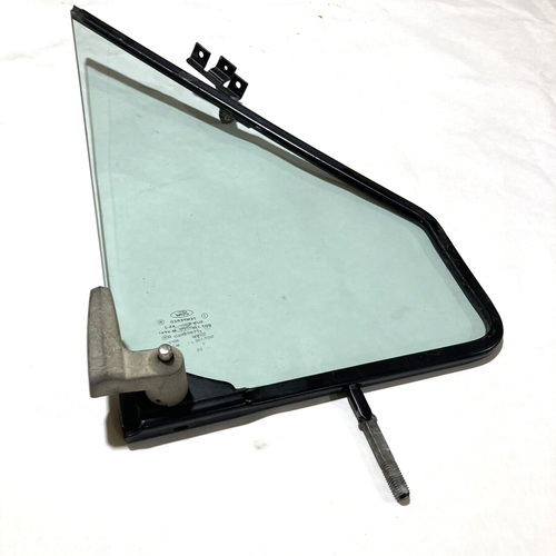 1992-1996 Ford F-150 vent glass LH (wing window) F-250 F-350, Bronco - Picture 6 of 12
