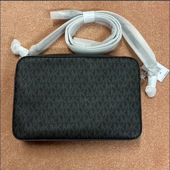 Michael Kors Jet Set MK Signature Black Crossbody Messenger Bag Large!!!