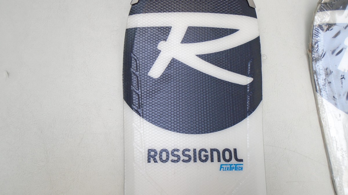 ROSSIGNOL REACT 2 CARBON MENS ALL MOUNTAIN SKI (2023) 170CM ROSSIGNOL REACT 2 CARBON MENS ALL MOUNTAIN SKI (2023) 170CM