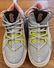 Nike Kyrie Flytrap 6 "Barely Grape" Basketball Sneakers Kids Youth - Sz 5Y Girls