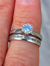 Platinum Prong-Set Round Diamond 2pc Engagement & Wedding Ring Set Size M