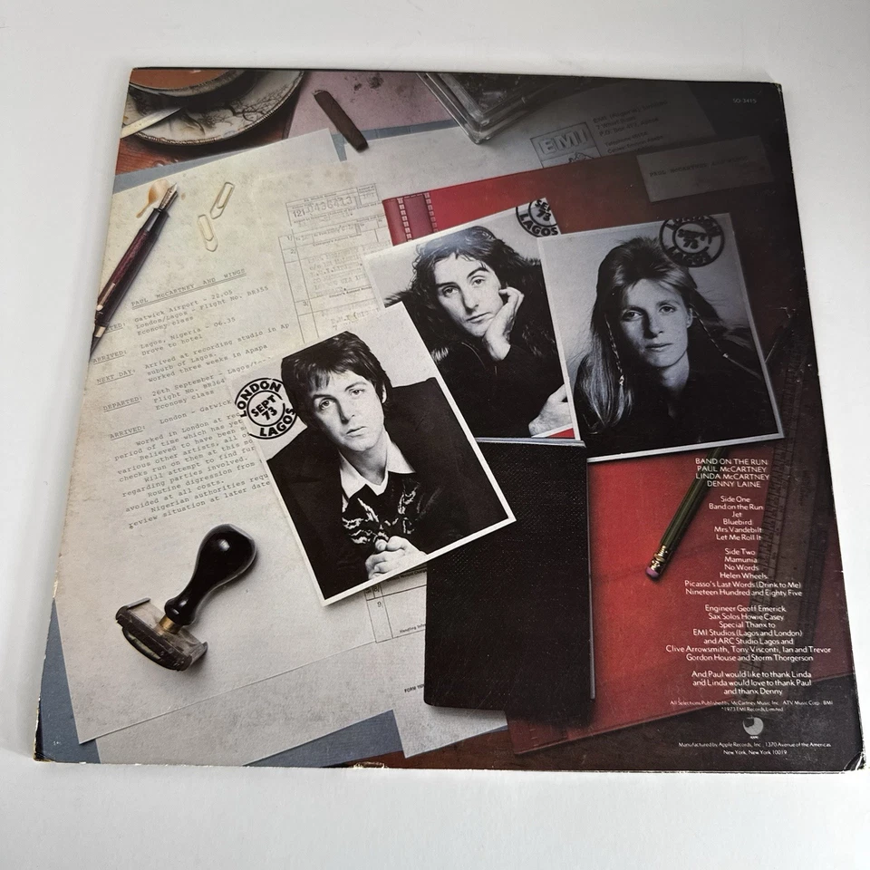 Paul McCartney Wings Band On The Run At The Speed Of Sound London Town LP Lot - Image 4 of 4