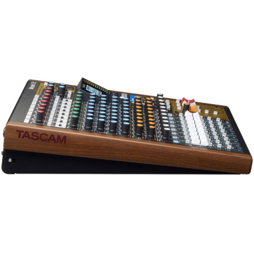 Tascam Model 12 Mischpult mit Audio-Interface - Picture 4 of 7