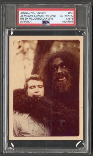 1976 Andre the Giant "Wrestler Makes Hollywood Debut" Vintage Photo (PSA) - 第 1/2 張圖片