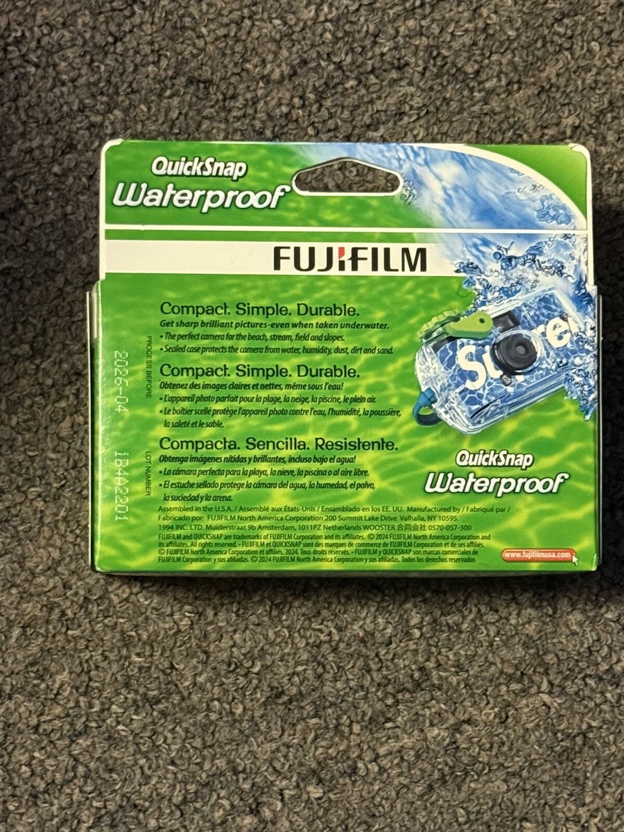Supreme FujiFilm Waterproof Disposable Camera QuickSnap Brand New