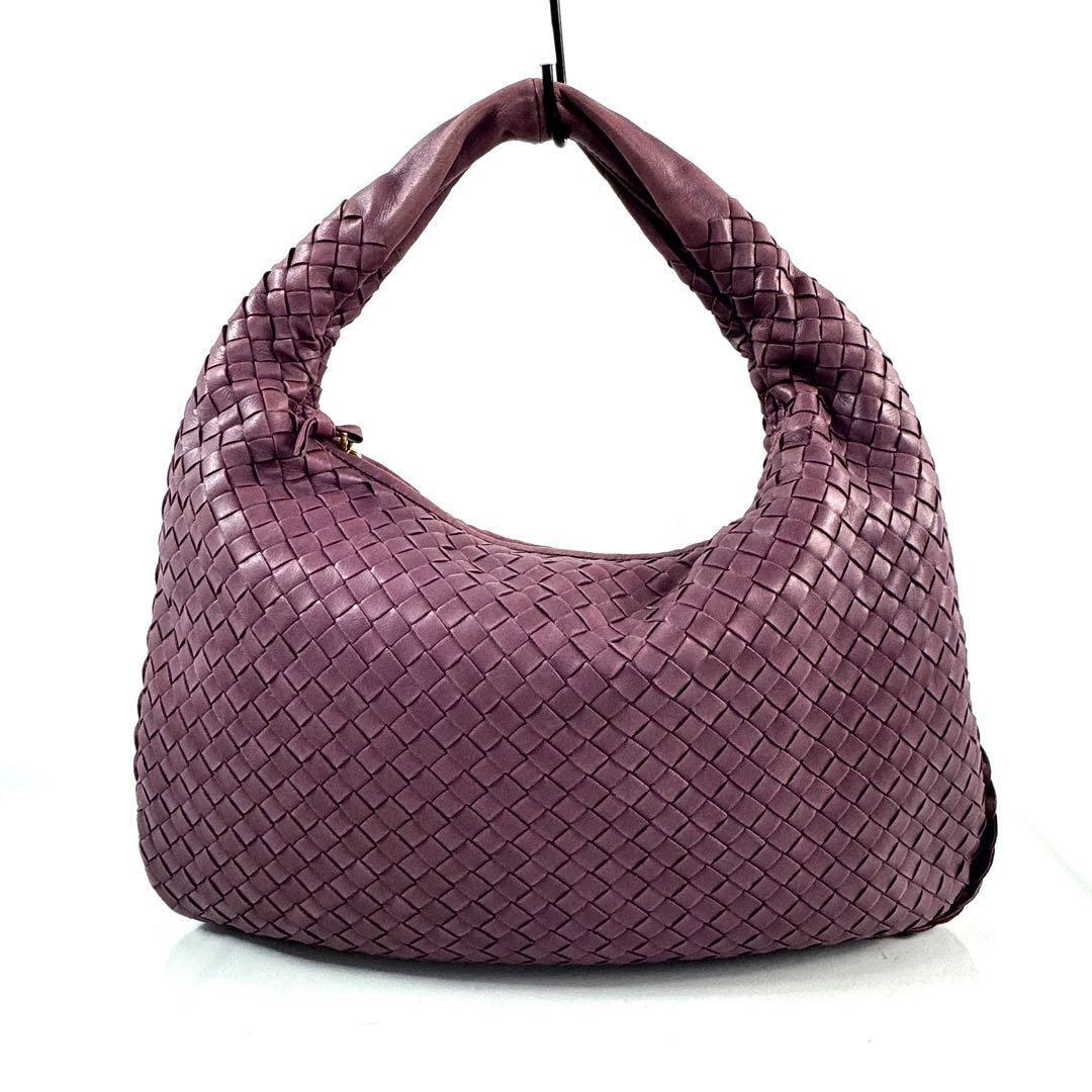 Rare BOTTEGA VENETA One-Shoulder Intrecciato Bag in Purple Rare BOTTEGA VENETA One-Shoulder Intrecciato Bag in Purple