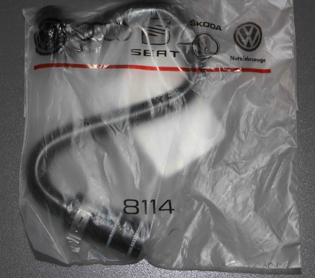 Brake Booster Vacuum Line with Check Valve OEM 1C0612041 AA / 1C0 612