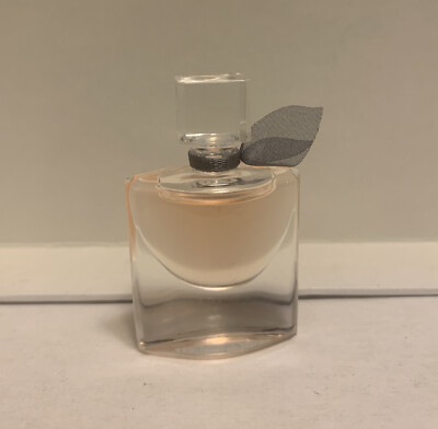 LANCOME LA VIE EST BELLE Eau De Parfum 0.13 oz./ 4 ml Splash MINI Travel Size 