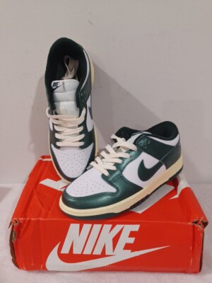 Dunk Low Retro Vintage Green ( DQ8580-100) Size 6.5 US Brand New with Damage Box