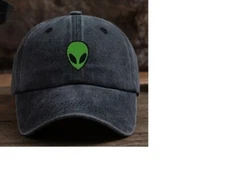 Adjustable Vintage-Style Alien Embroidered Baseball Cap - Machine Washable new