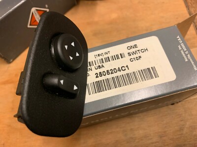 ONE GENUINE INTERNATIONAL SWITCH 2505204C1