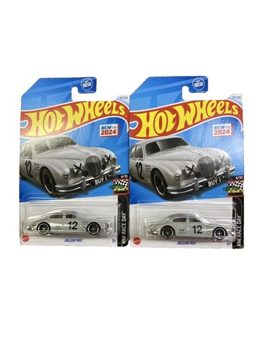 Hot Wheels Toy Fair Collection Includes 2003 Highway 35 World Race
