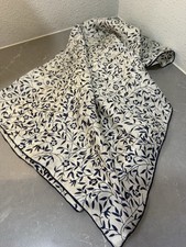 Women s Floral Square Satin Scarf White/Navy 28 x28