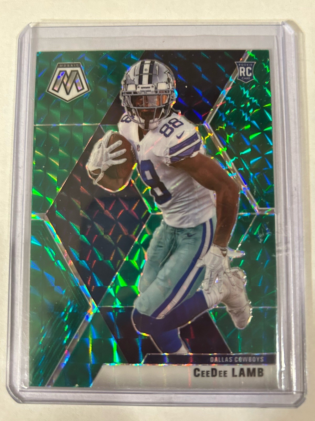 2020 Panini Mosaic - Rookies CeeDee Lamb #207 Green Mosaic Prizm (RC)