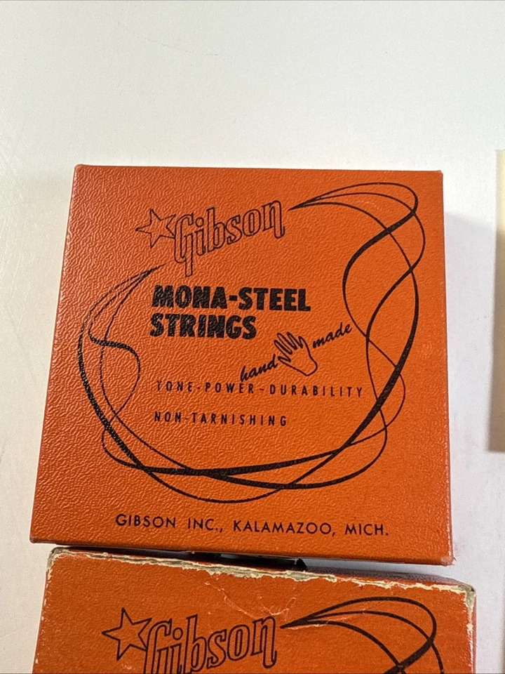 Cuerdas de guitarra Gibson Steel String Mona y 2 cajas años 50 nunca usadas lote de 11 Foto 2 de 4