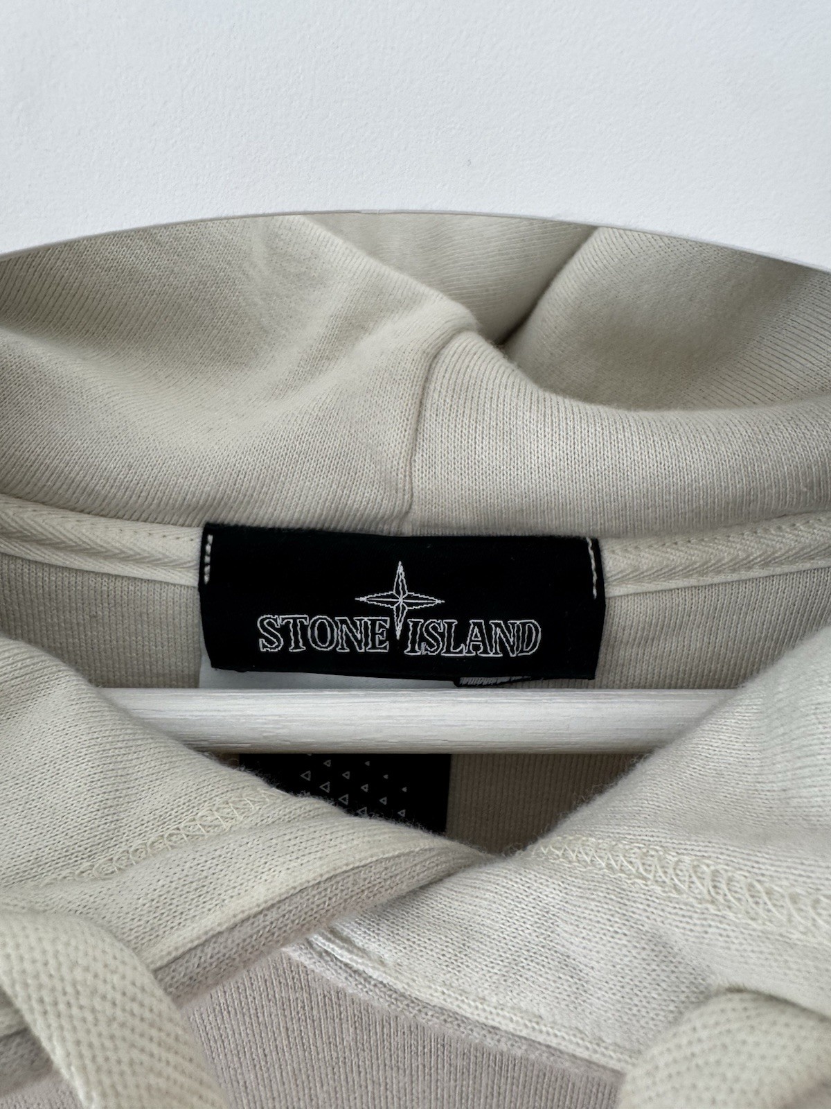 Stone Island Shadow Project logo-patch hoodie Cre… - image 4