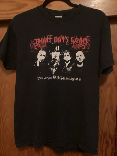 Three days grace t - Gem Three days grace t - Gem