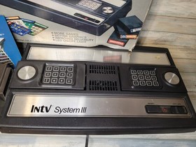 INTV System III [Intellivision] Model 3054 w/ Box 40+ Games Overlays & Manuals