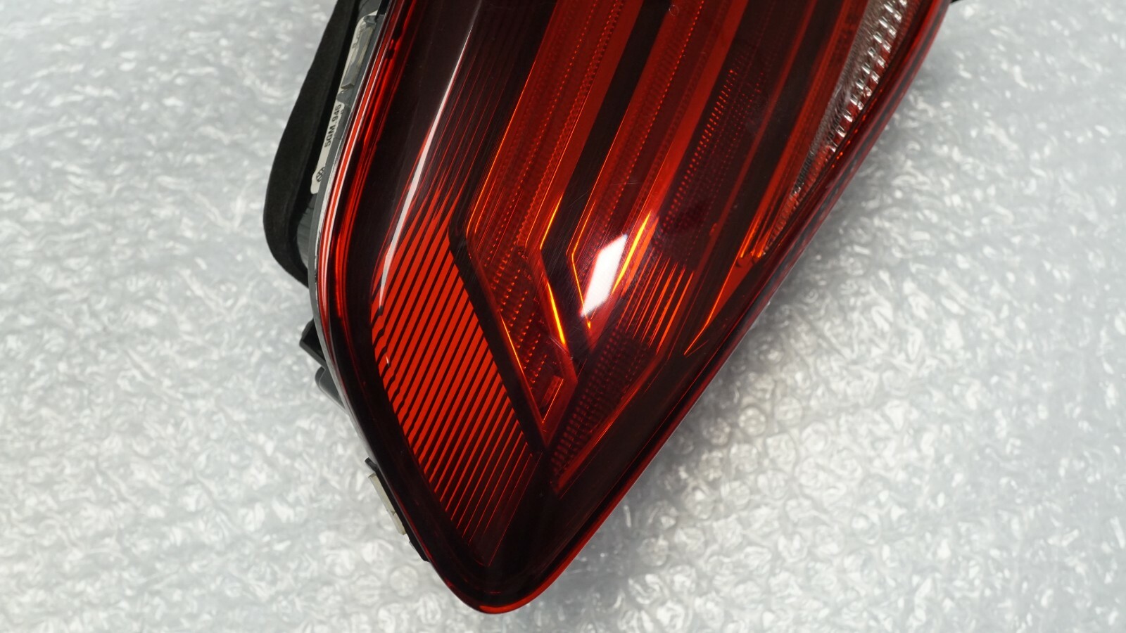 OEM 2018 GOLF 7 REAR RIGHT INNER LED TAIL LIGHT 5GM945094J / 5GM  