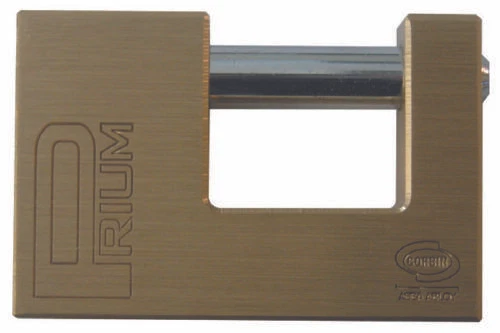 Portes anciennes et serrurerie volets