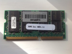 Samsung-256-MB-PC100-100MHz-SD-RAM-144-Pin-SO-DIMM-Laptop-Memory