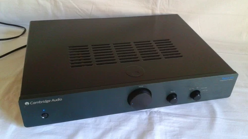 Cambridge Audio Integrated Amplifier - Topaz  AM 1  - Working, great condition.