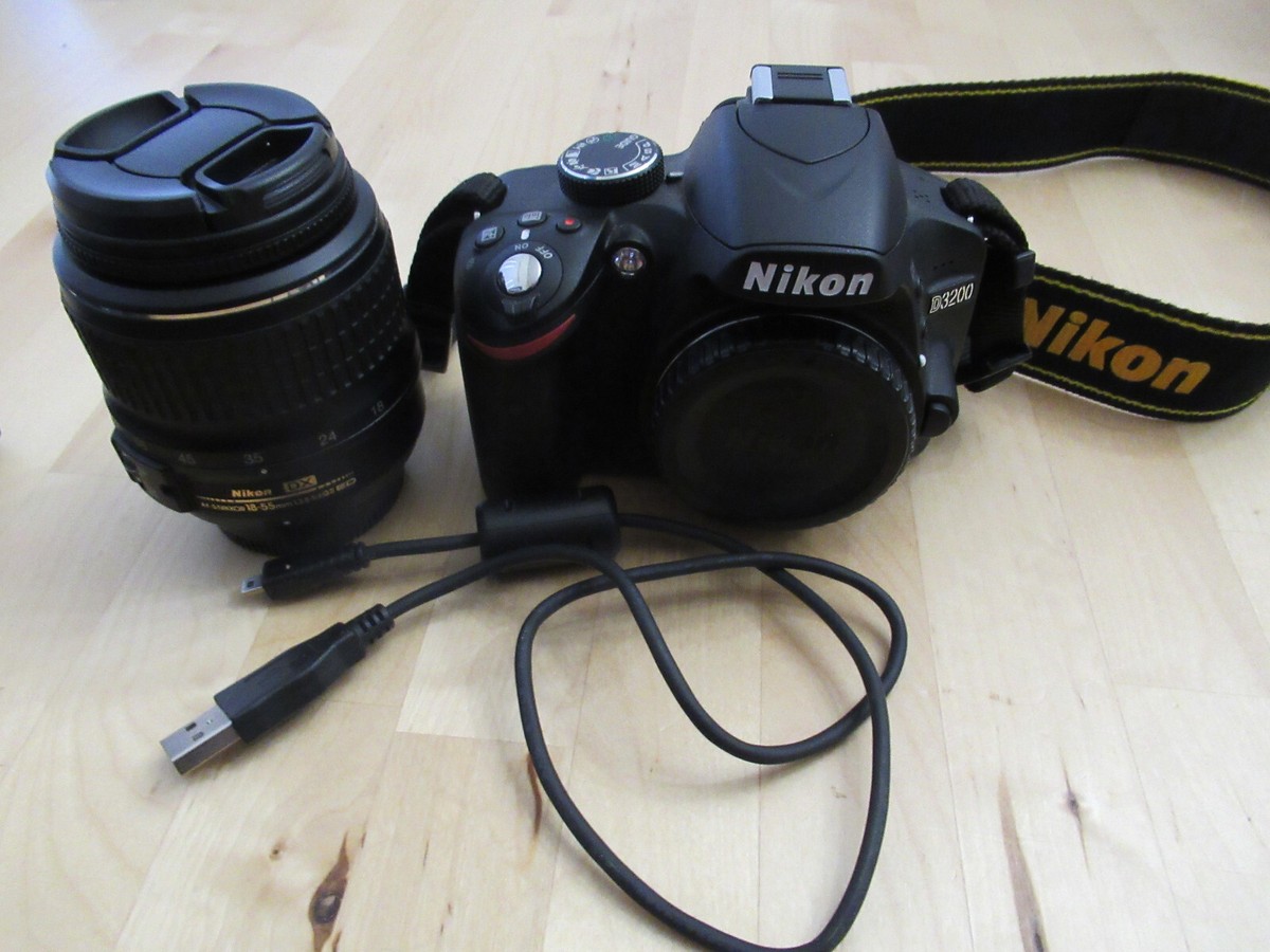 Nikon D3200 Black Digital SLR Camera Kit w/ AF-S DX VR 18-55mm