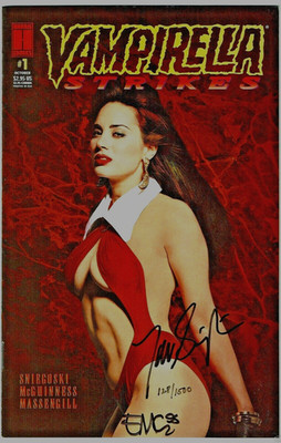Ed McGuinness Tom Sneigoski handsigniert Vampirella Strikes Magazin Nr 1 