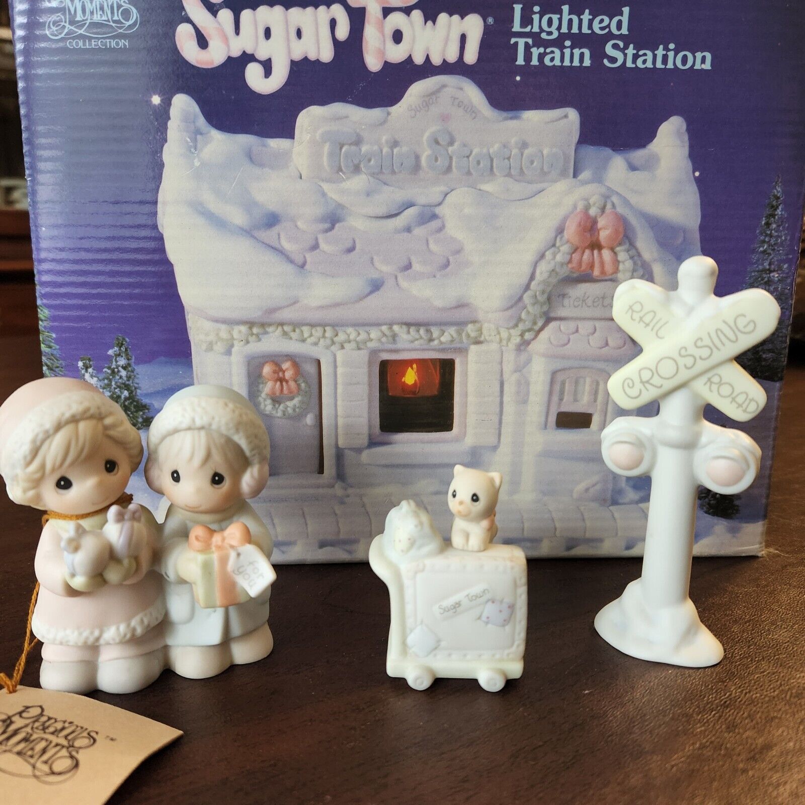 Enesco Precious Moments Sugar Town Train Station 4 Pc Set  With  Box