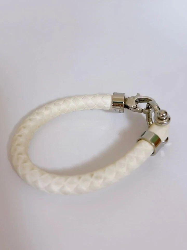 Pulsera Omega Blanca Talla S Caucho Trenzado Plata Acero Inoxidable Sin Caja Usada Foto 2 de 4