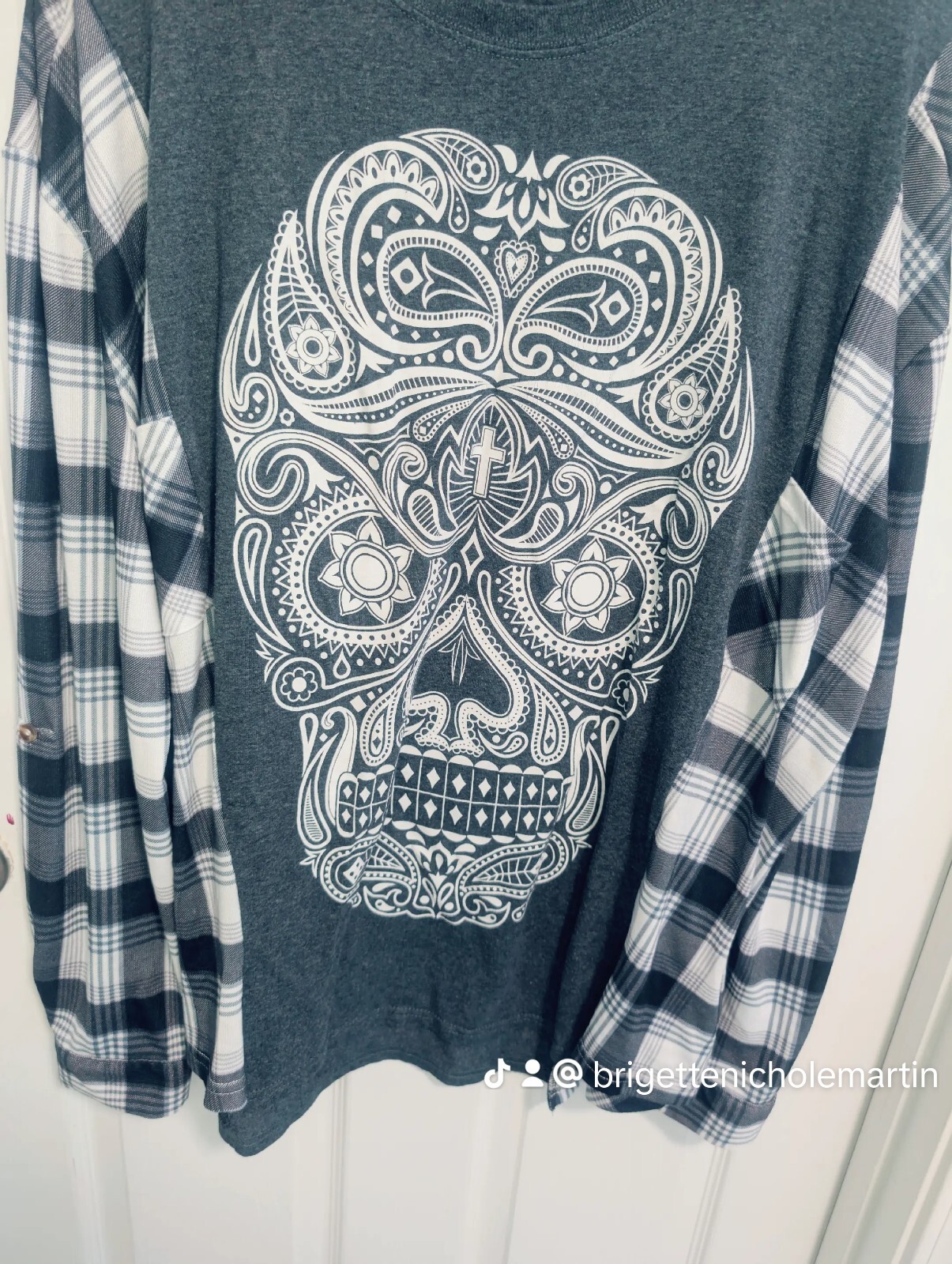 I make one of a kind shirts but infusing sweaters… - image 1