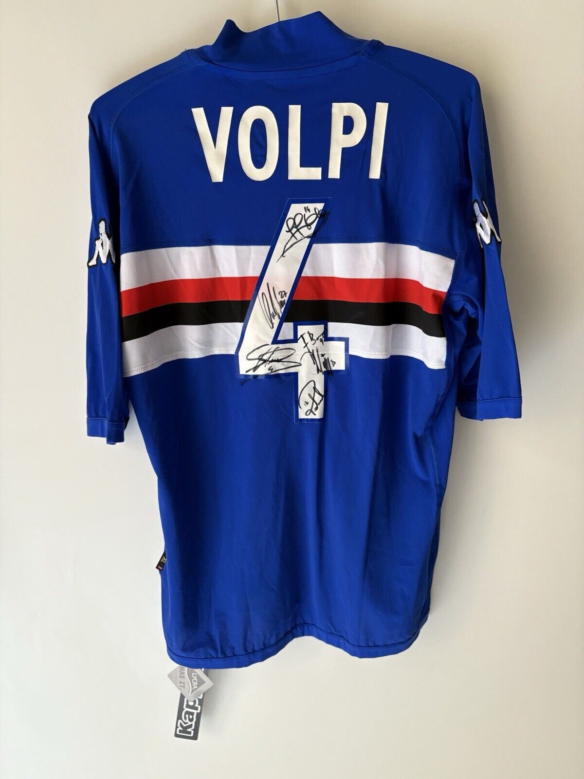 Foto 1 di 7