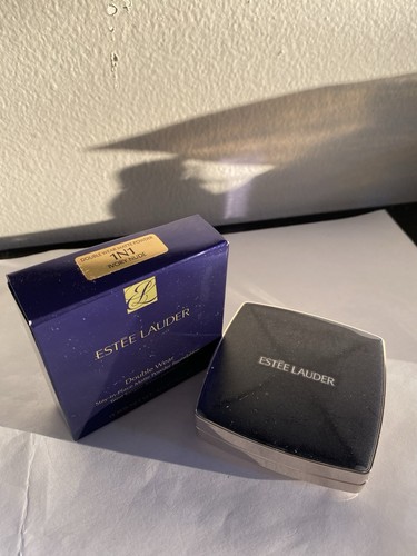 【Brand New】Estee Lauder Double Wear Matte Powder Foundation, 1N1, 100% Authenti - Picture 4 of 7