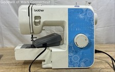 Brother LX2500 Sewing Machine 17 Built-In Sti...