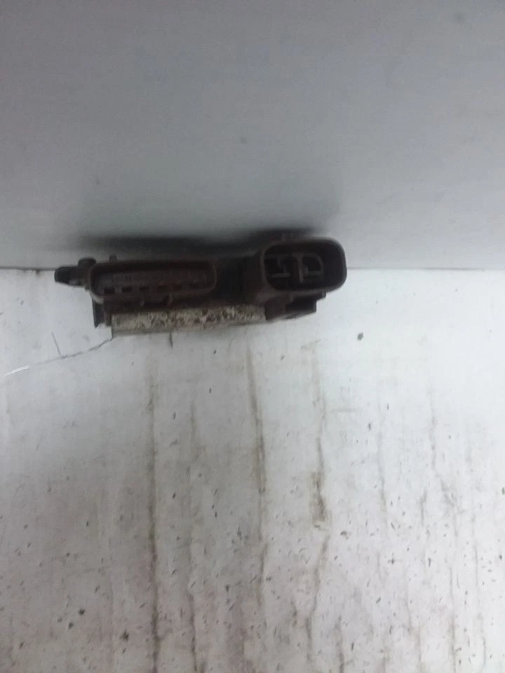 Módulo de control de inyección de aire 2013 Toyota Tundra 89580-34030 Foto 3 de 4